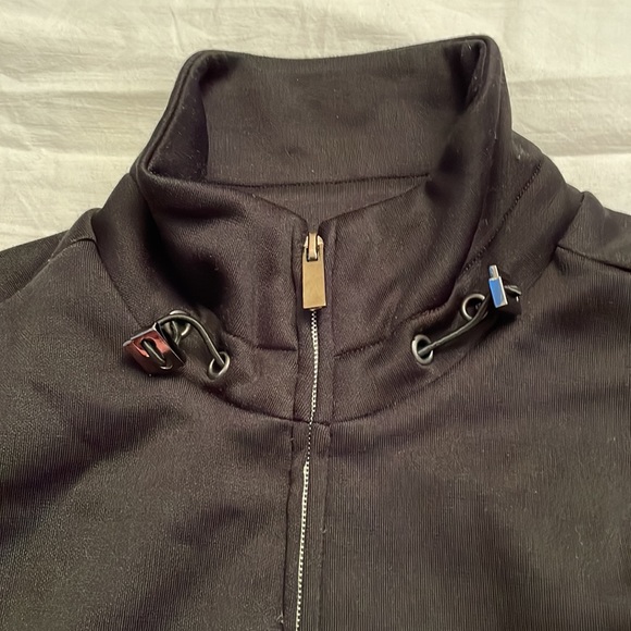 Men’s black Kenneth Cole zip up sleeveless vest - Picture 3 of 8